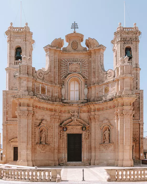 Malta travel guide Gharb church by Dancing the Earth