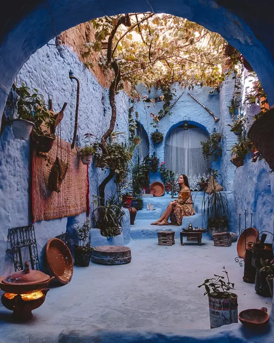 Morocco travel guide Chefchaouen house by Dancing the Earth