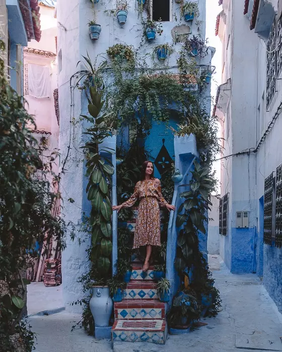 Morocco travel guide Chefchaouen narrow house by Dancing the Earth