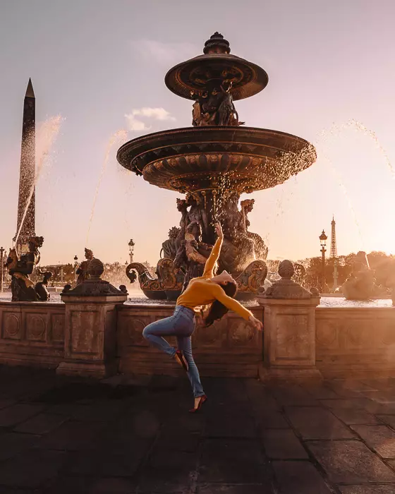 Sunset in Place de la Concorde by Dancing the Earth