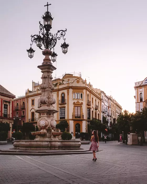 Seville weekend itinerary, Plaza Giralda by Dancing the Earth