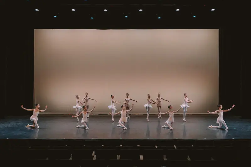 Dancing-the-Earth-ballet-photography-4