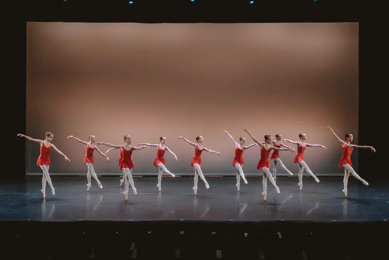 Dancing-the-Earth-ballet-photography-6