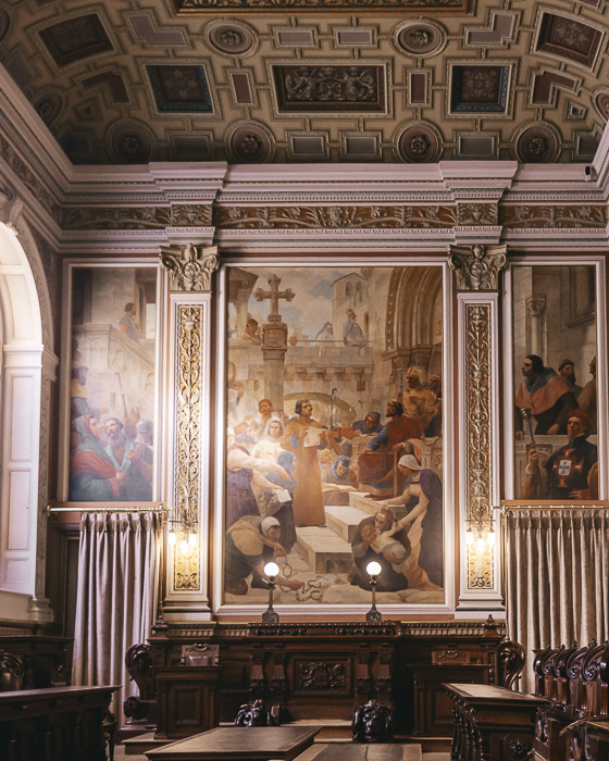 Painting in Palacio da Bolsa by Dancing the Earth