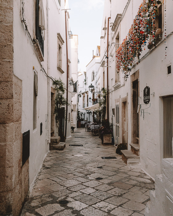 Street of Locorotondo, Puglia travel guide by Dancing the Earth