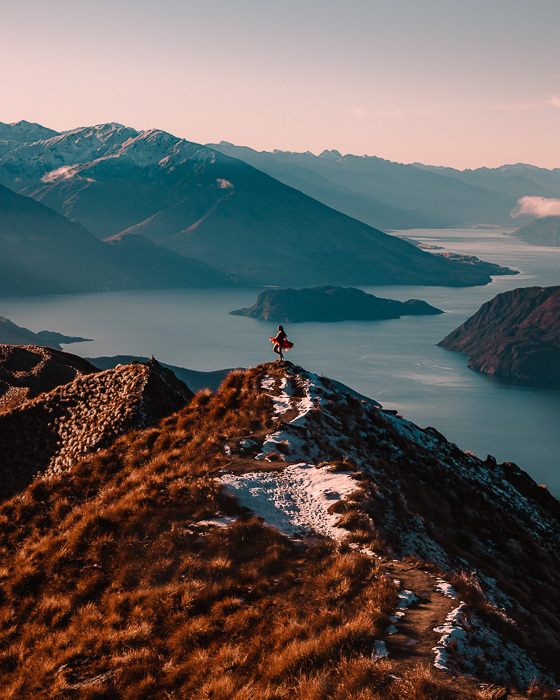 Roys Peak viewpoint, best day hikes in the South Island, Dancing the Earth