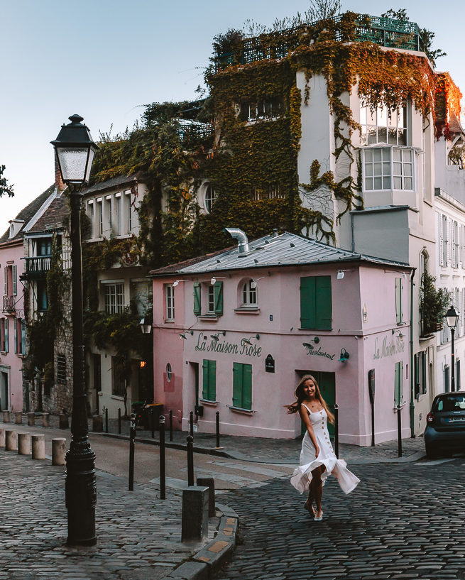 Montmartre in Autumn, Maison Rose, by Dancing The Earth