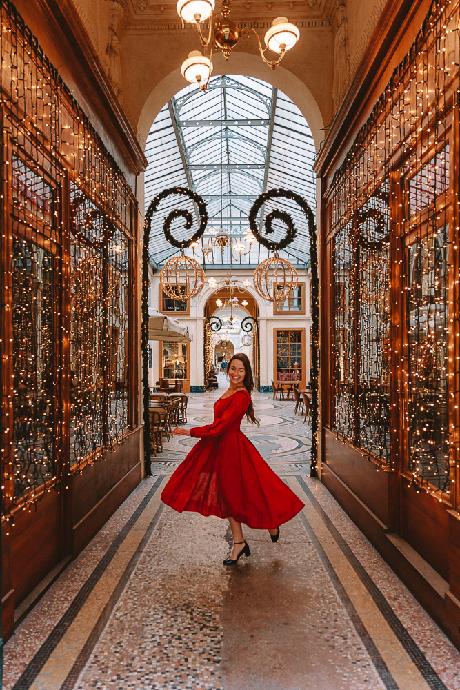 Christmas lights in Galerie Vivienne, Dancing the Earth