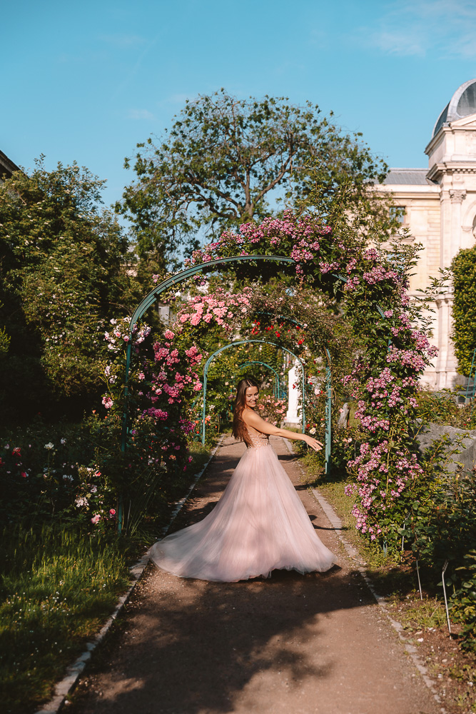 Roseraie du Jardin des Plantes, by Dancing the Earth