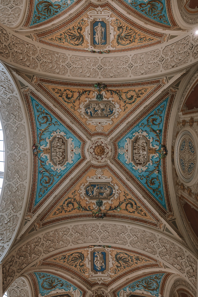 Justizpalast ceiling, by Dancing the Earth
