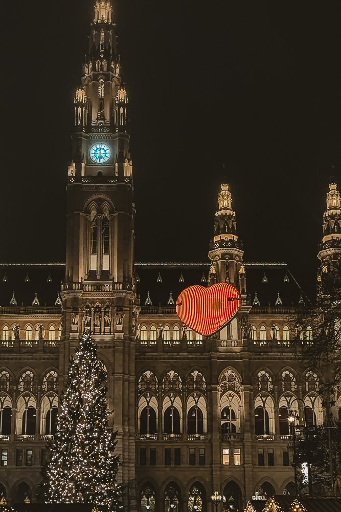 Vienna, Rathausplatz Christmas market heart, by Dancing the Earth